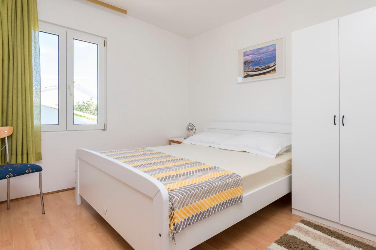 Apartments Ljubomir Rogoznica  Ngoại thất bức ảnh