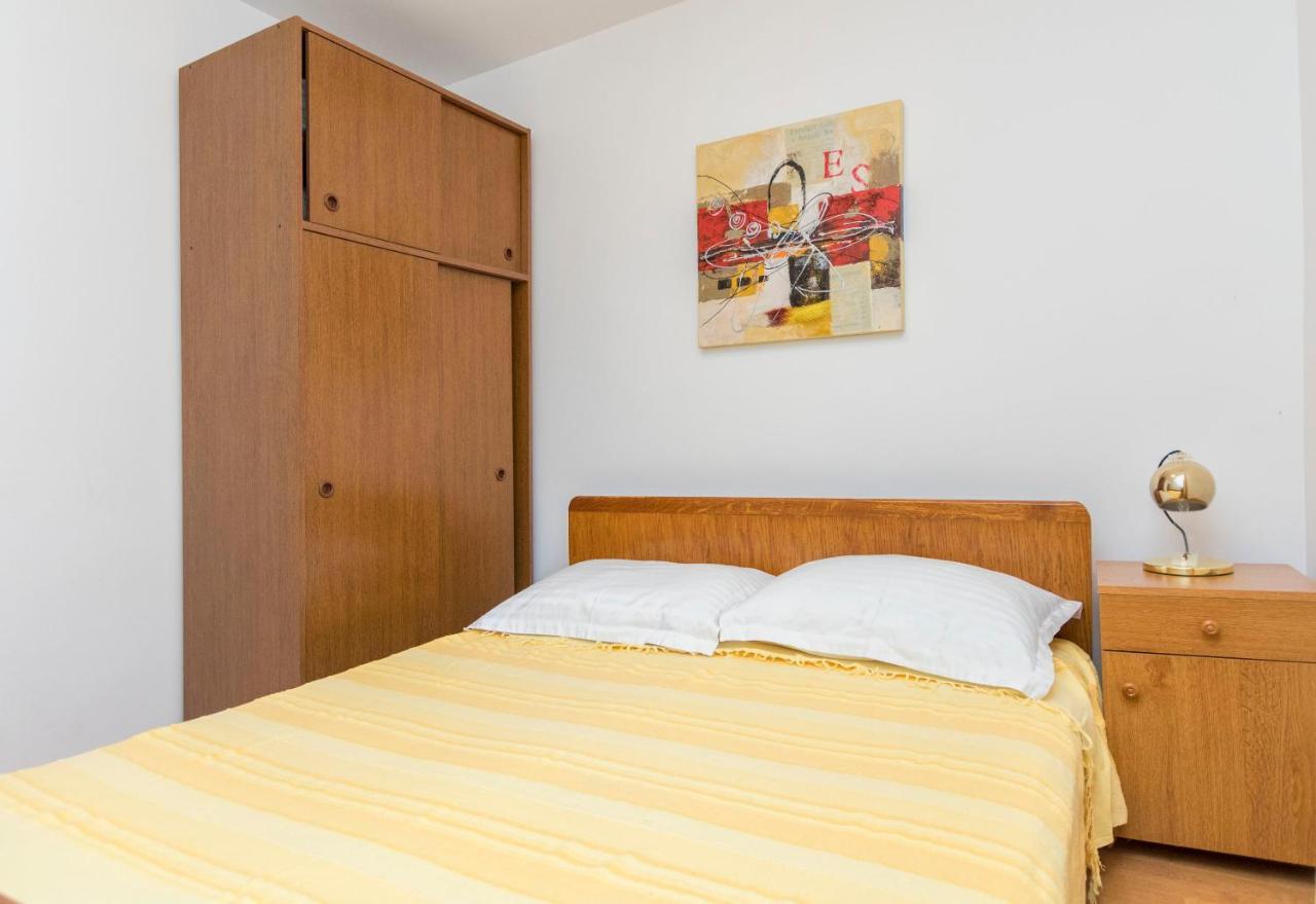 Apartments Ljubomir Rogoznica  Ngoại thất bức ảnh